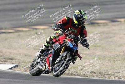 media/Jan-15-2026-Racers Edge (Thu) [[dfebeb70ab]]/3-B Group/Session 2 (Bowl Exit)/